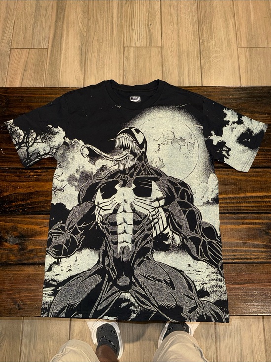 Marvel Other - Marvel Venom black graphic t-shirt